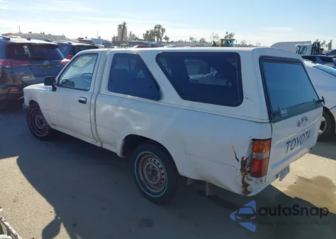 1995 Toyota Pickup 1/2 Ton Short Whlbase Stb z USA, uszkodzony, nr VIN 4TARN81A8SZ329652